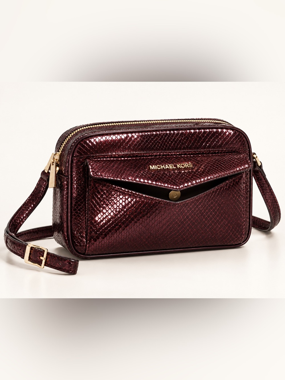 Michael Kors Maisie 2 in One Shimmering Maroon Burgundy
Camera Bag NWT